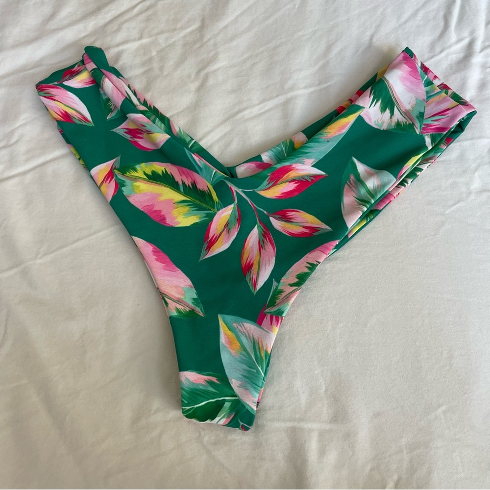 SKATIE Mandie Bottom - Tortuga (size small)